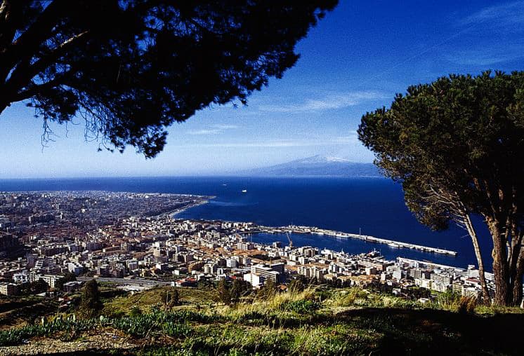Regium (Reggio Calabria) — postój przed Cieśniną Mesyńską